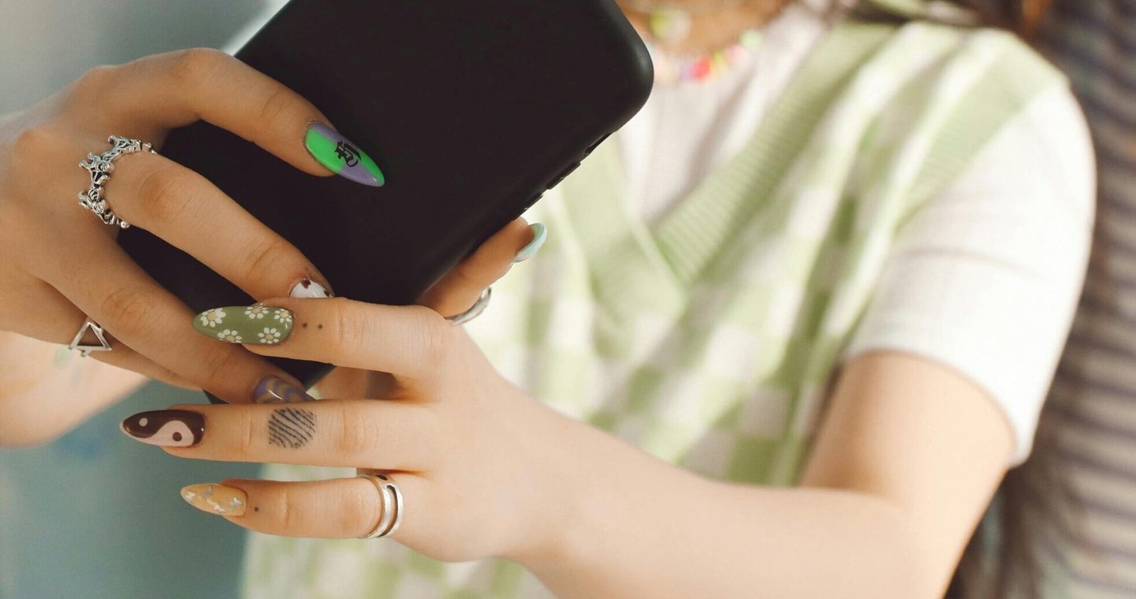 Nail art trends — creative manicure looks